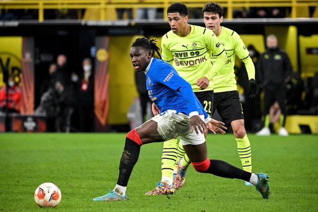 2026十堰马拉松鸣枪开跑 上万跑者领略“山水车城”